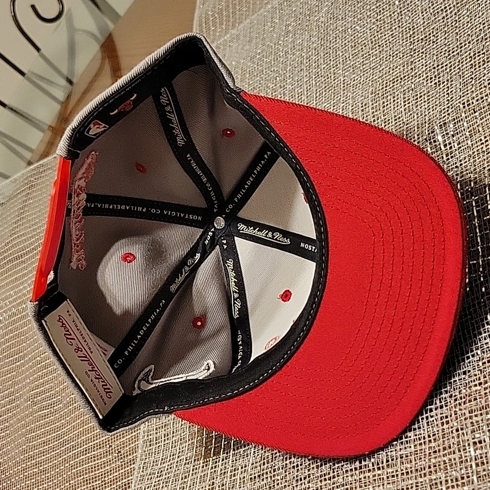 Hat - Picture 4 of 4